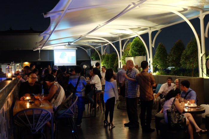 Suasana keramaian di event wine party supported by Hatten Wines